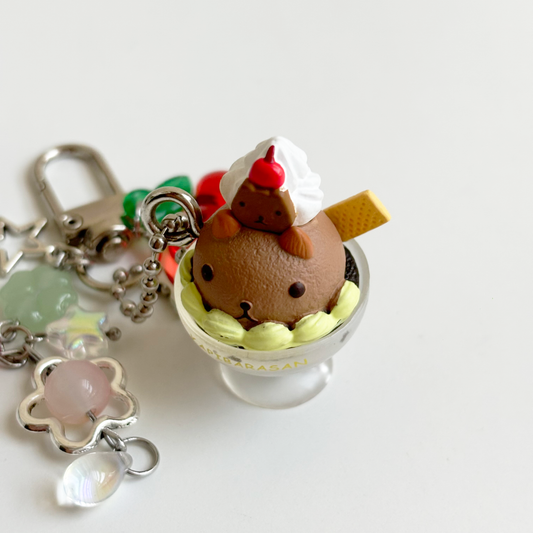 Kapibarasan Parfait Keychain ⋆₊˚⊹🍒