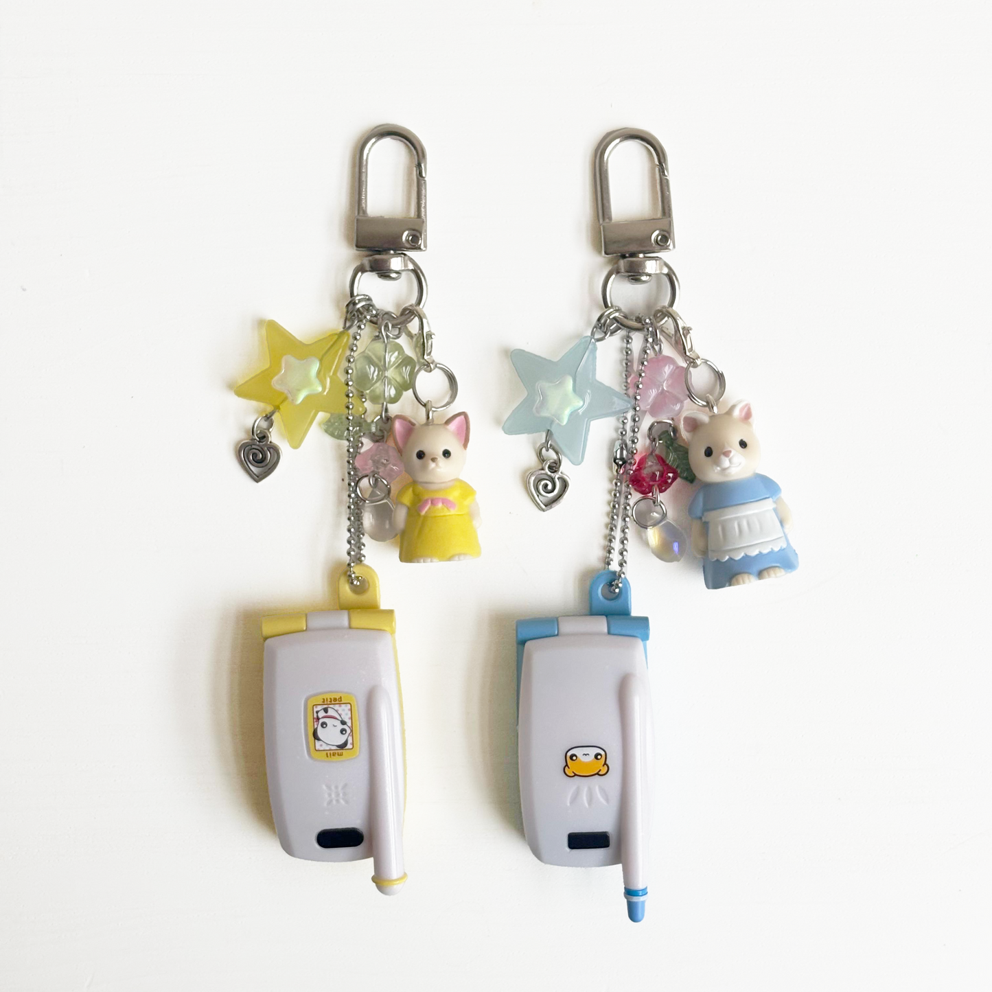 Flip Phones Keychain ˙⋆✮