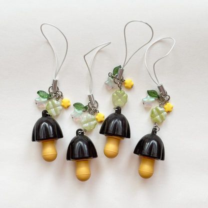 Chocorooms kitty phone charms 🍄‍🟫