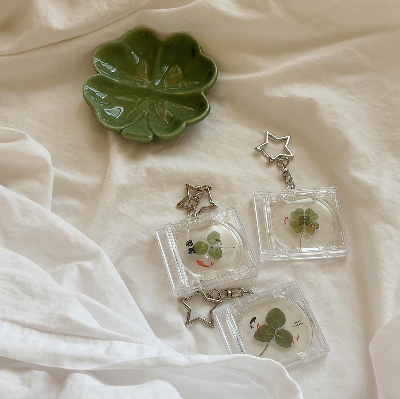 Koi & clover cd keychains ☘︎